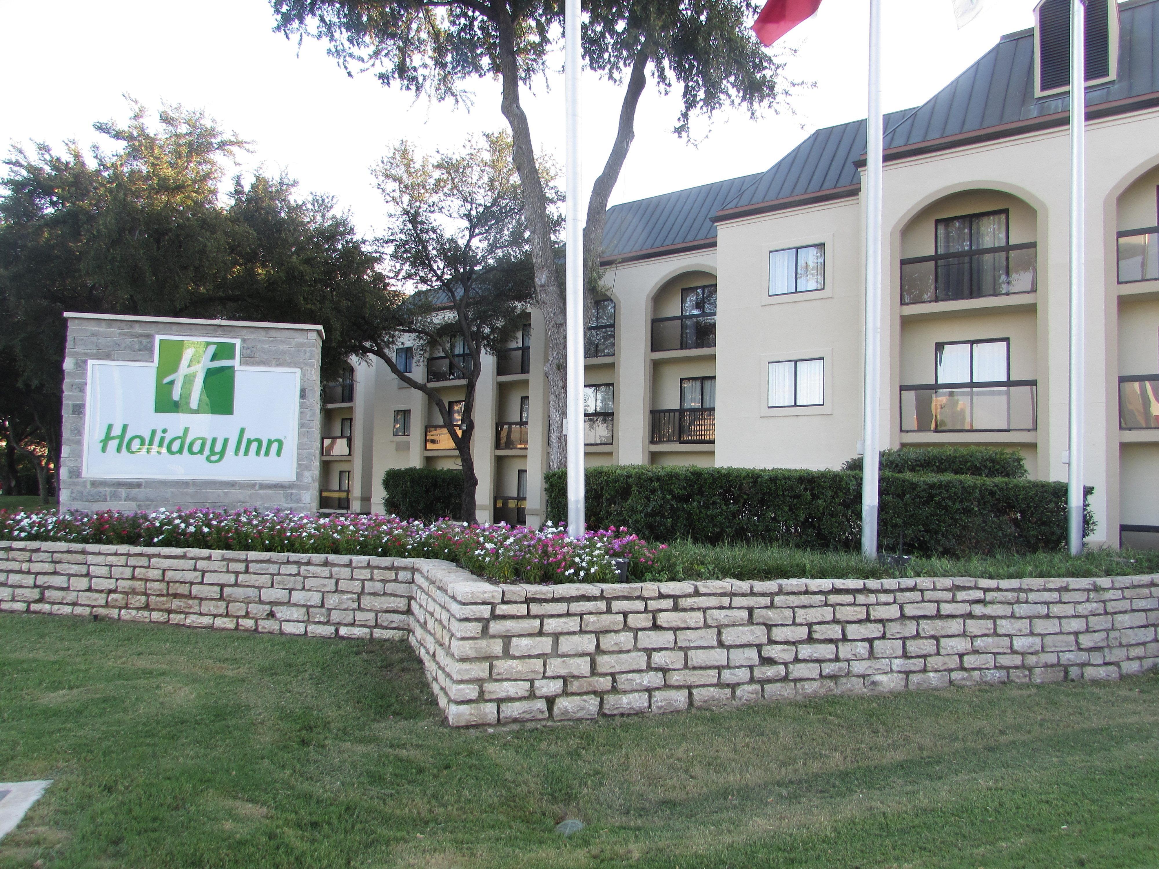 Holiday Inn Irving Las Colinas By Ihg Exterior photo